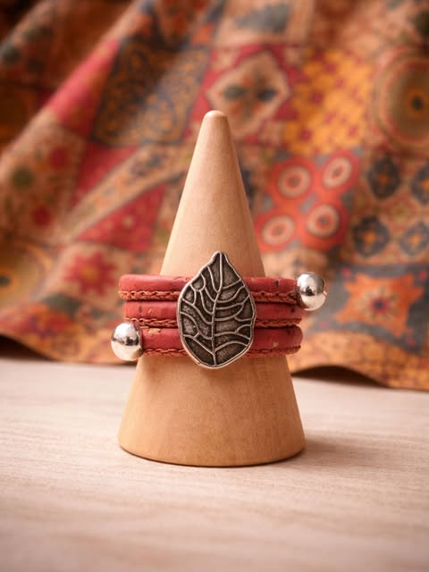 Red Leaf Cord Accessory