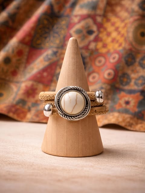 Round Ivory Accent Accessory